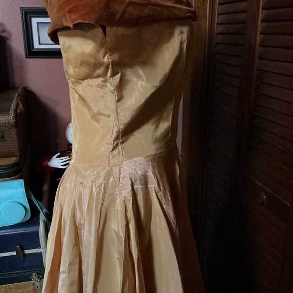 Vintage 1950’s evening gown w/crinoline - Picture 8 of 16
